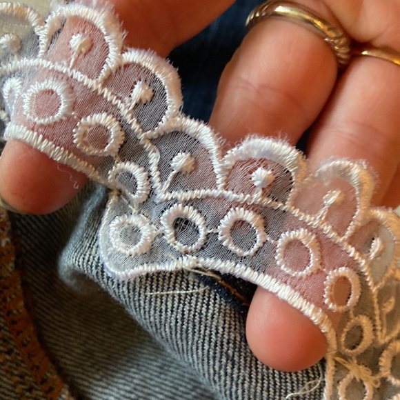 GAP 1969 Denim Mini with White Ruffle along Bottom - Picture 10 of 13